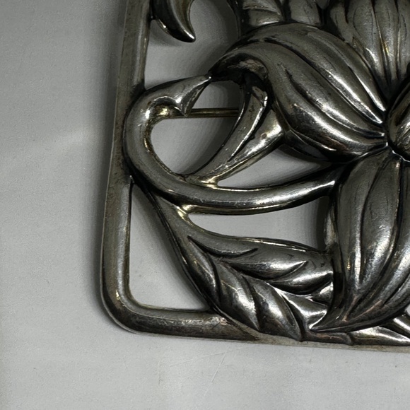 Vintage Danecraft Sterling Silver Flower Brooch Pin C Clasp 22 g - Picture 6 of 6